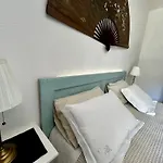 Domus Ars & Jacuzzi Bed & Breakfast 4*