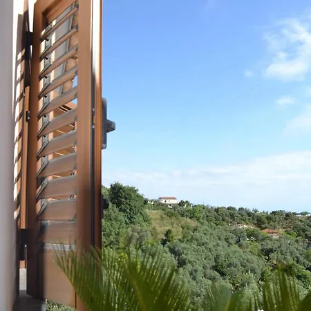 Domus Ars & Jacuzzi 4*