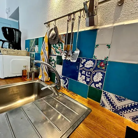 Domus Ars & Jacuzzi Bed & Breakfast