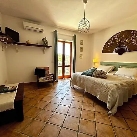 Domus Ars & Jacuzzi 3*